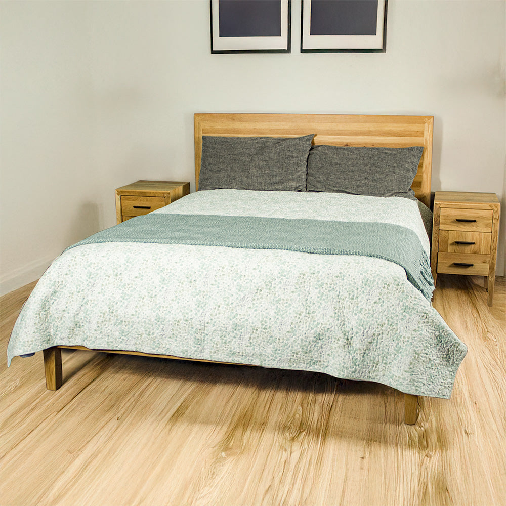 Ormond Oak Three-Piece King Bedroom Suite