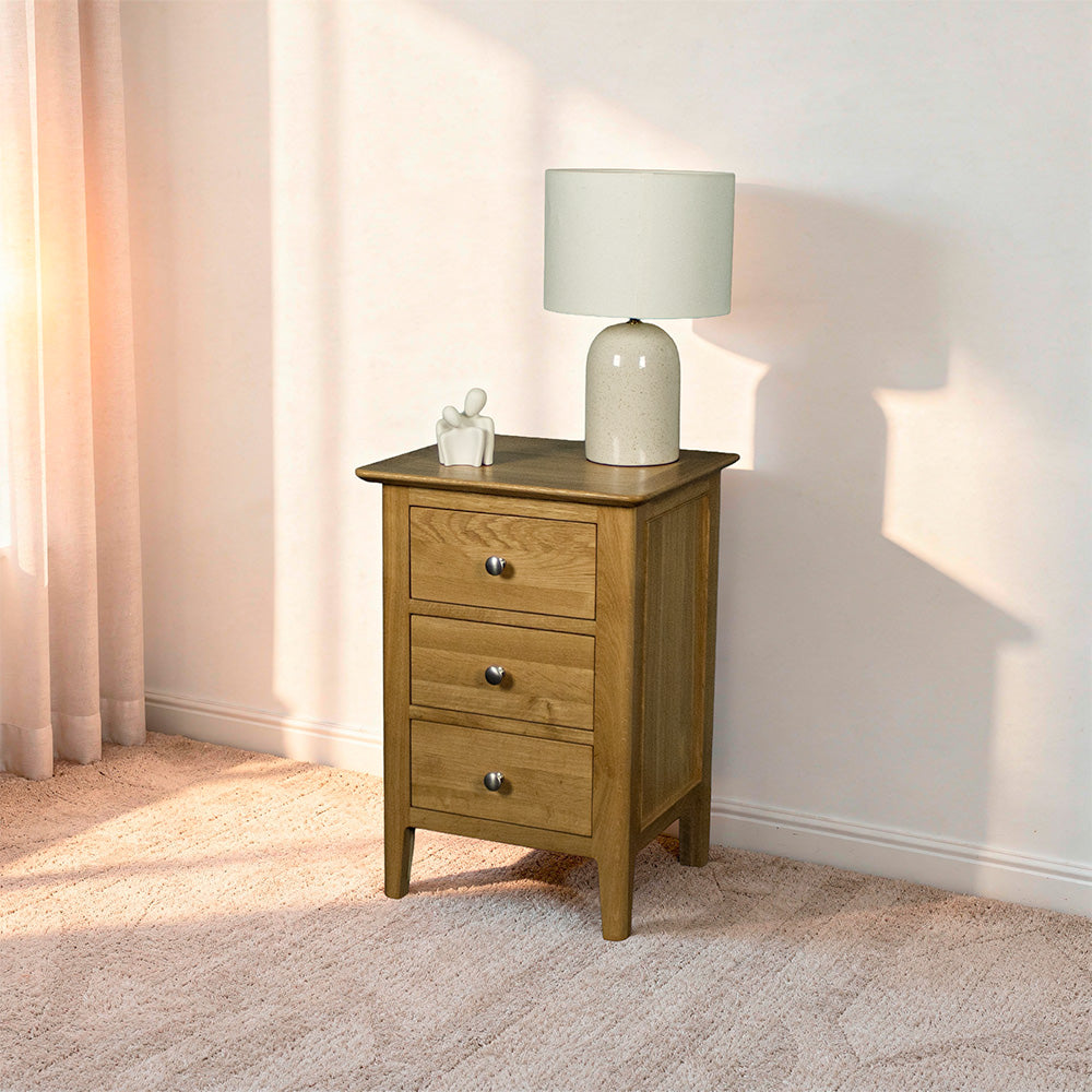 Victoria Oak Bedside Cabinet