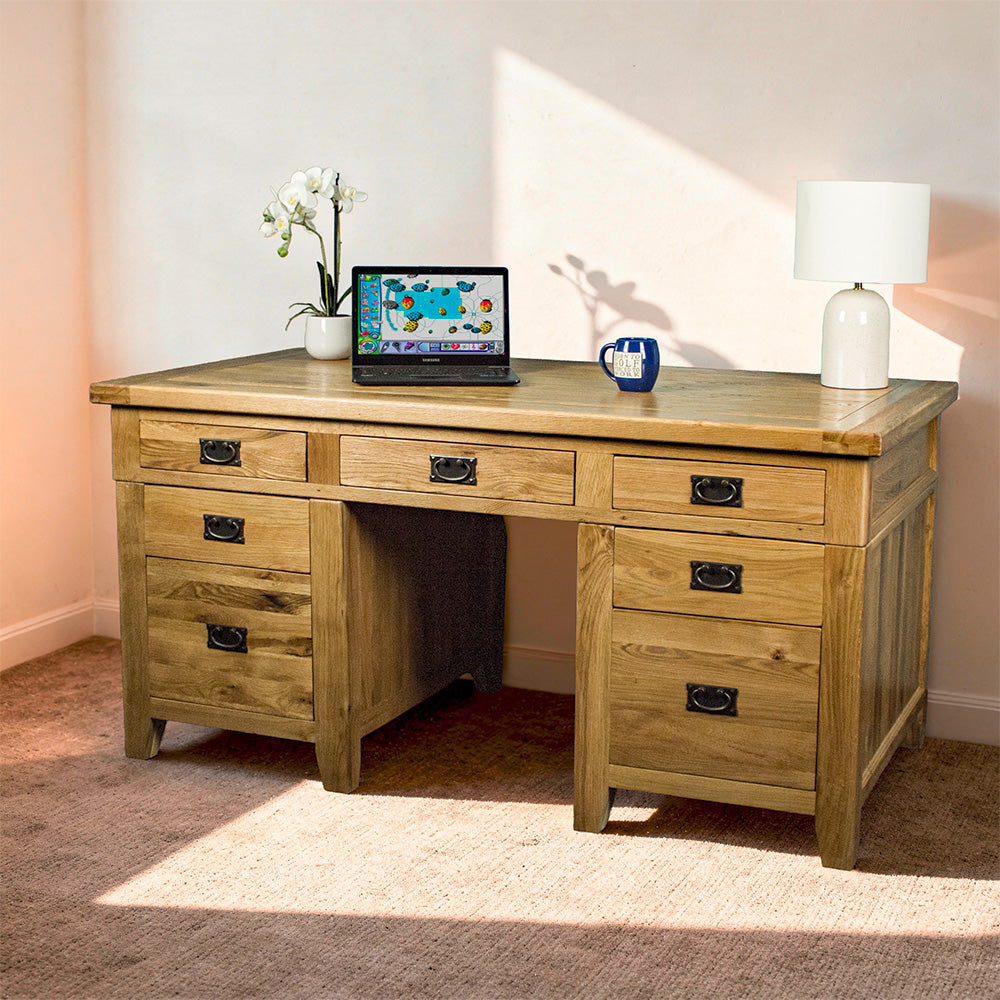 Vienna 7 Drawer Oak Executive Desk