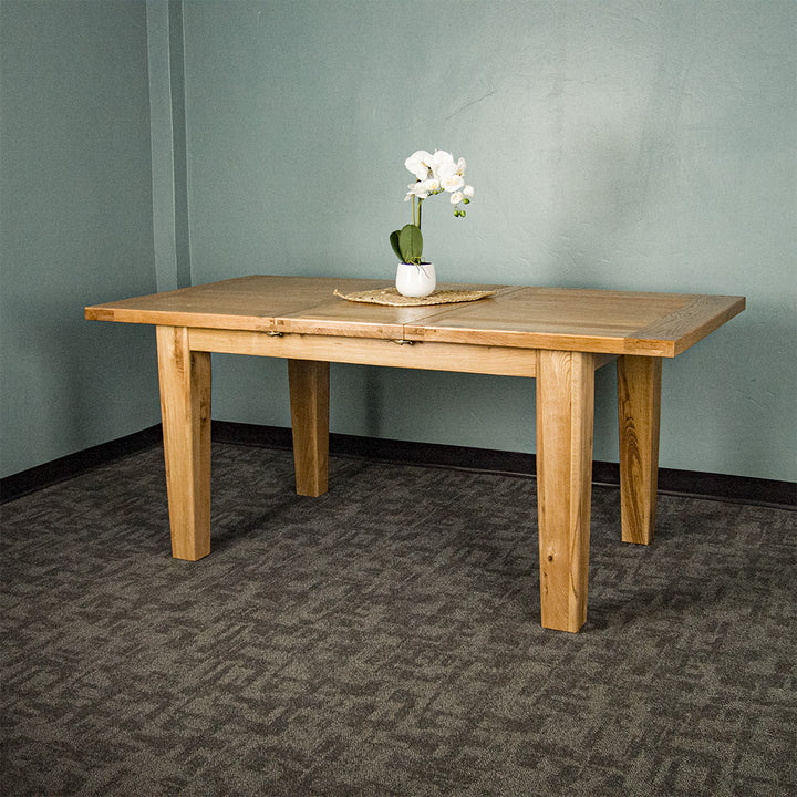 Vienna Butterfly Extending Oak Dining Table (1.4m - 1.8m)