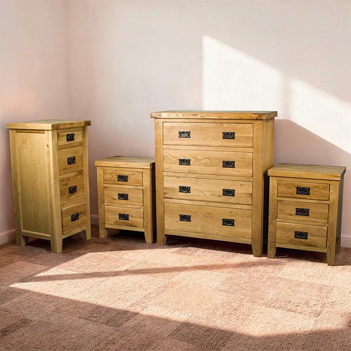 Yes 4 Piece Oak Bedroom Suite