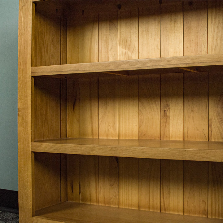Queensland Bookcase