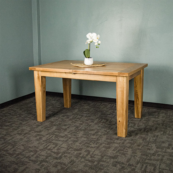 Vienna Butterfly Extending Oak Dining Table (1.4m - 1.8m)