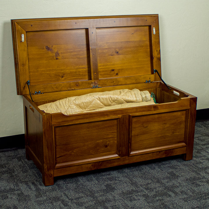 Rimu-stain NZ Pine King Single Suite
