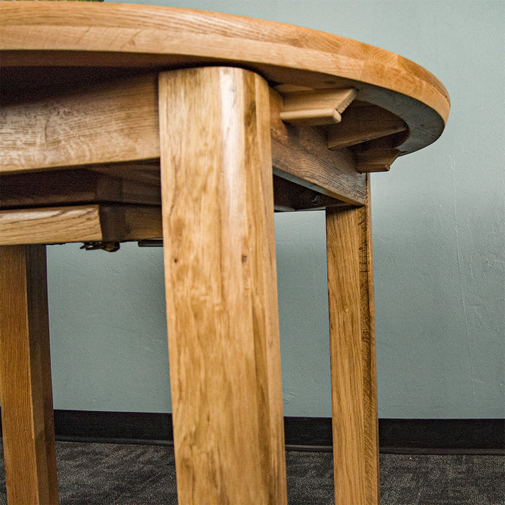 Dakota Oak 4 Seater Round Extending Dining Suite