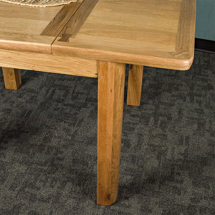 Dakota 4 Seater Square Oak Extending Dining Suite