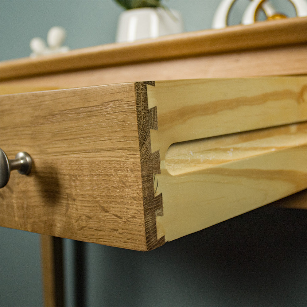 Victoria Oak Hall Table