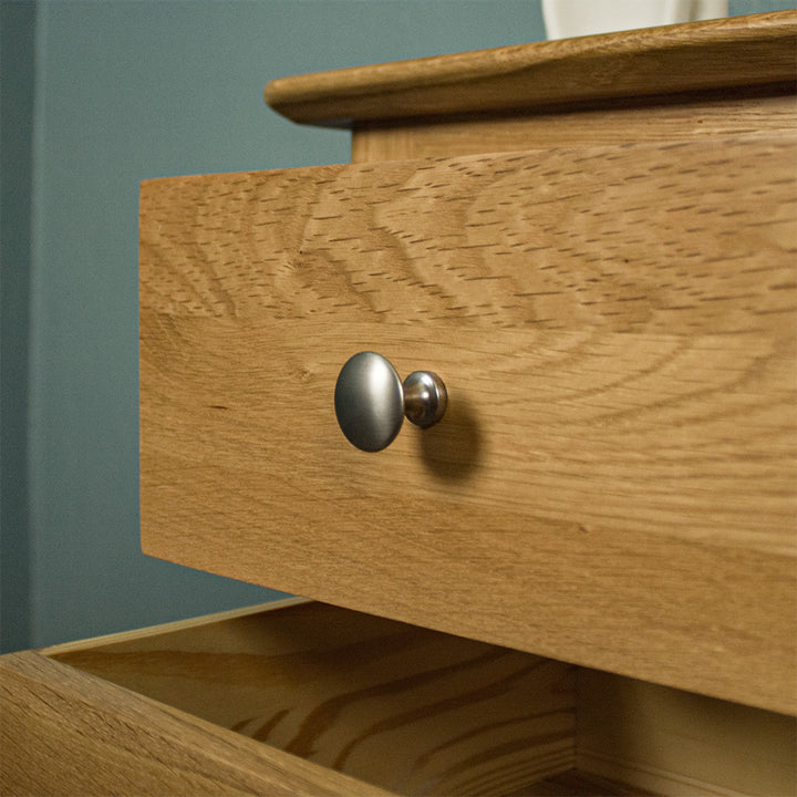 Victoria Oak Bedside Cabinet (L)