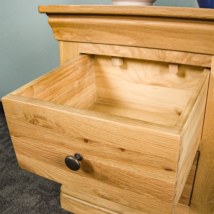 Oakland 2 Drawer Bedside Table
