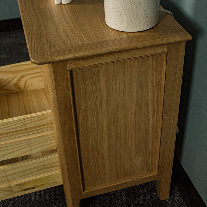 Victoria Oak Bedside Cabinet (L)
