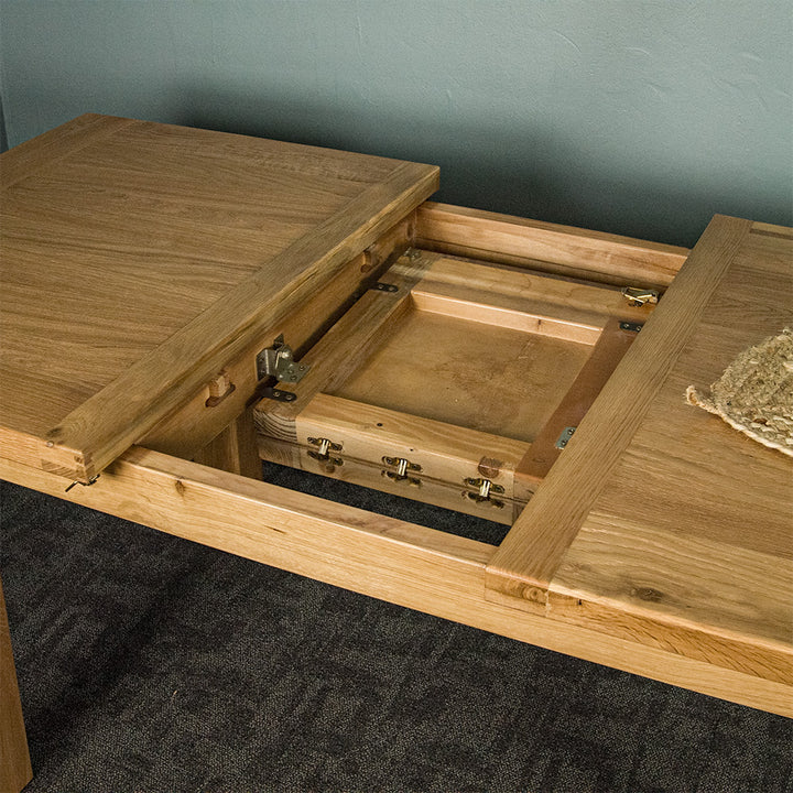 Vienna Butterfly Extending Oak Dining Table (1.4m - 1.8m)