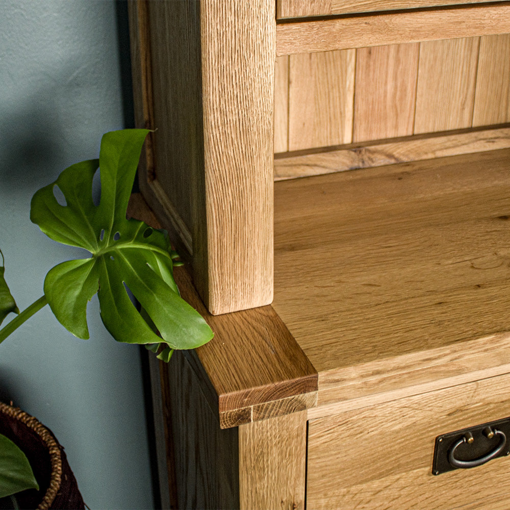 Yes Oak Sideboard and Hutch