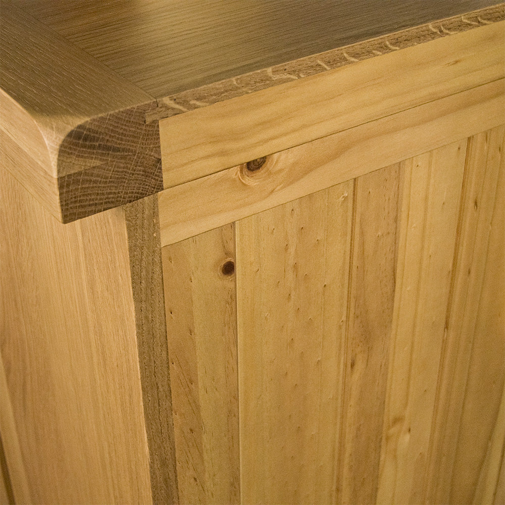 Queensland Narrow Chest