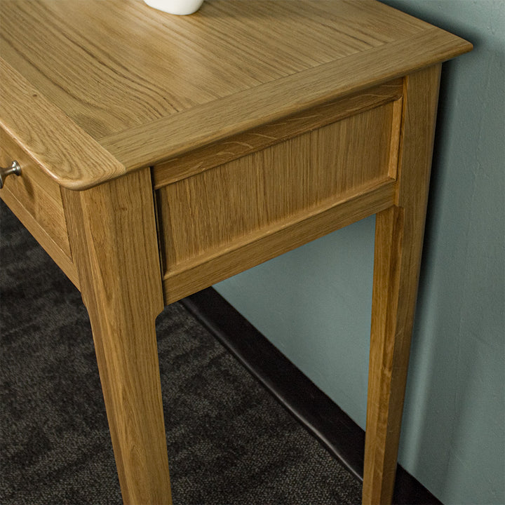 Victoria Oak Hall Table