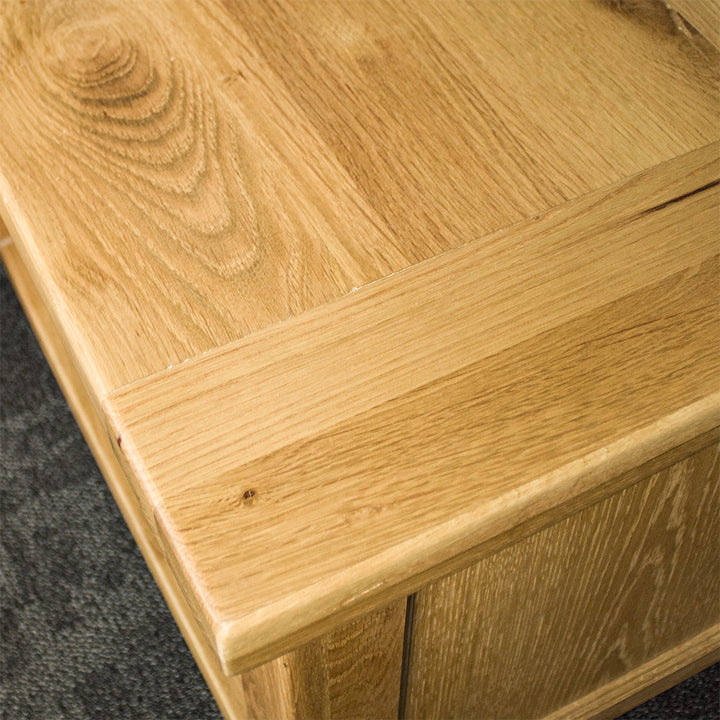 Vienna 2 Drawer Oak Entertainment Unit