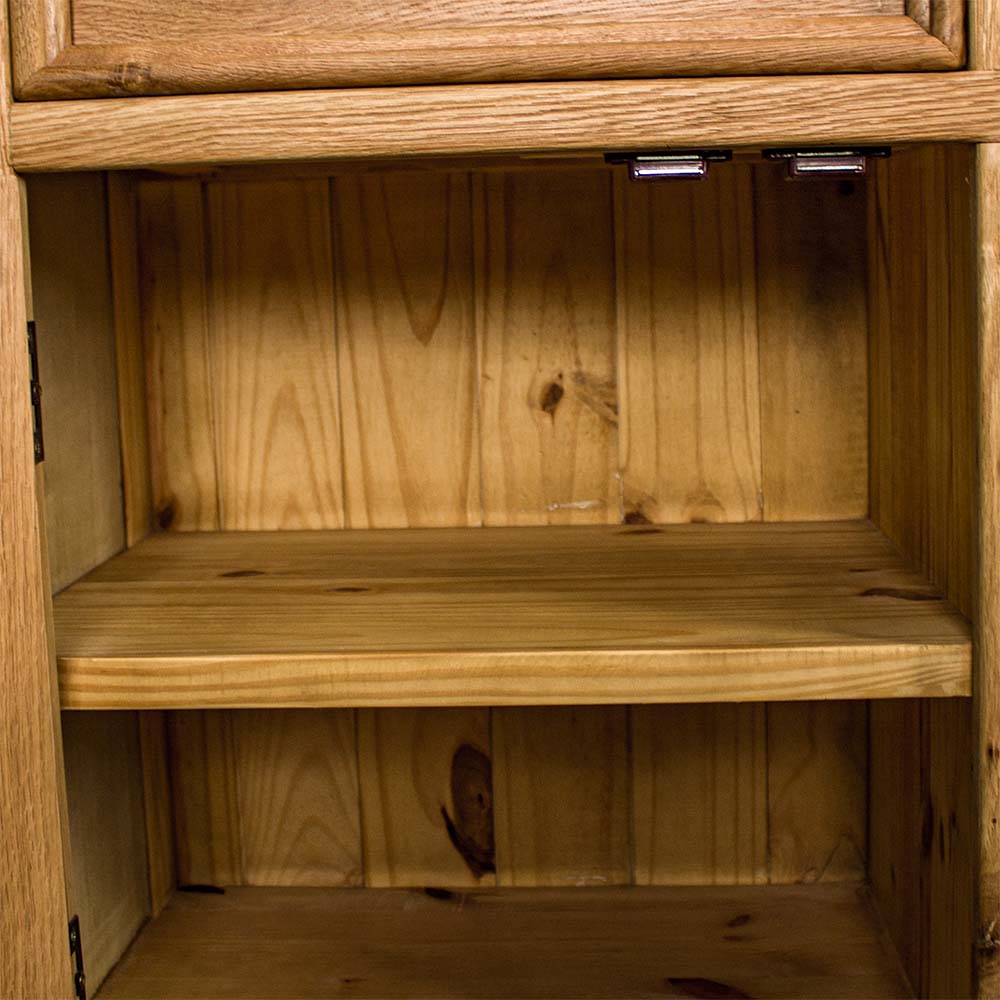 Yes Large Oak Buffet and Hutch