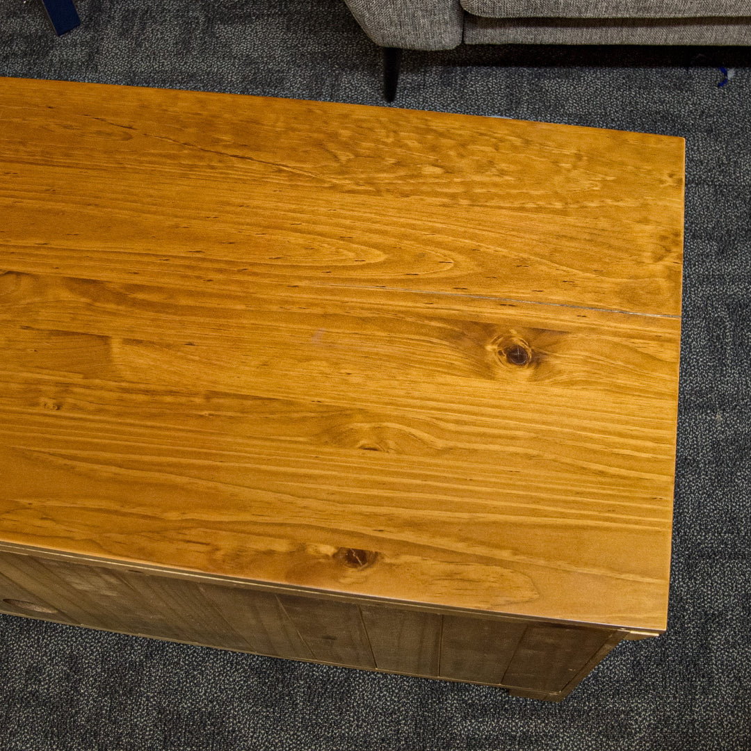 [LOCAL PICKUP ONLY] Montreal Entertainment Unit (Damaged)