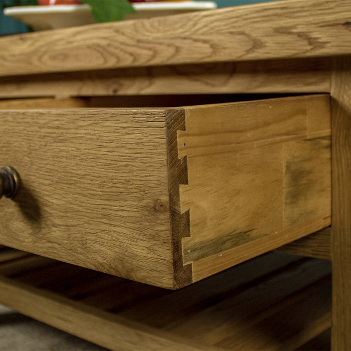 A close up of the dovetail joinery on the drawers of the Farmhouse Coffee Table.